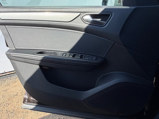 Renault Arkana Drive TCe 150, 2019 года, пробег 150000 км
