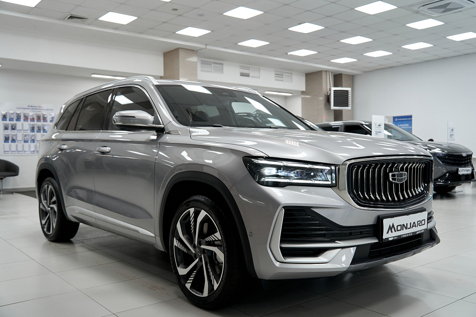 Geely Monjaro Flagship (2023-2025), серый