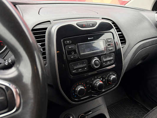 Renault Kaptur Drive, 2018 года, пробег 141000 км