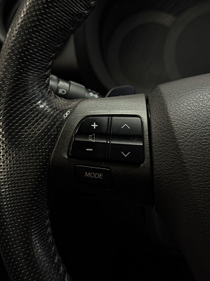 Toyota RAV4, 2011 года, пробег 180000 км