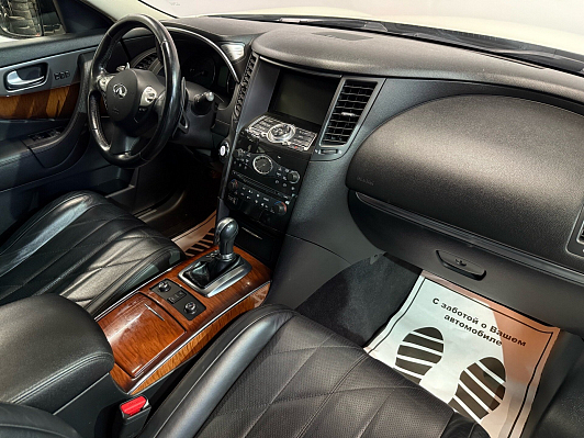 Infiniti FX Premium, 2011 года, пробег 169793 км