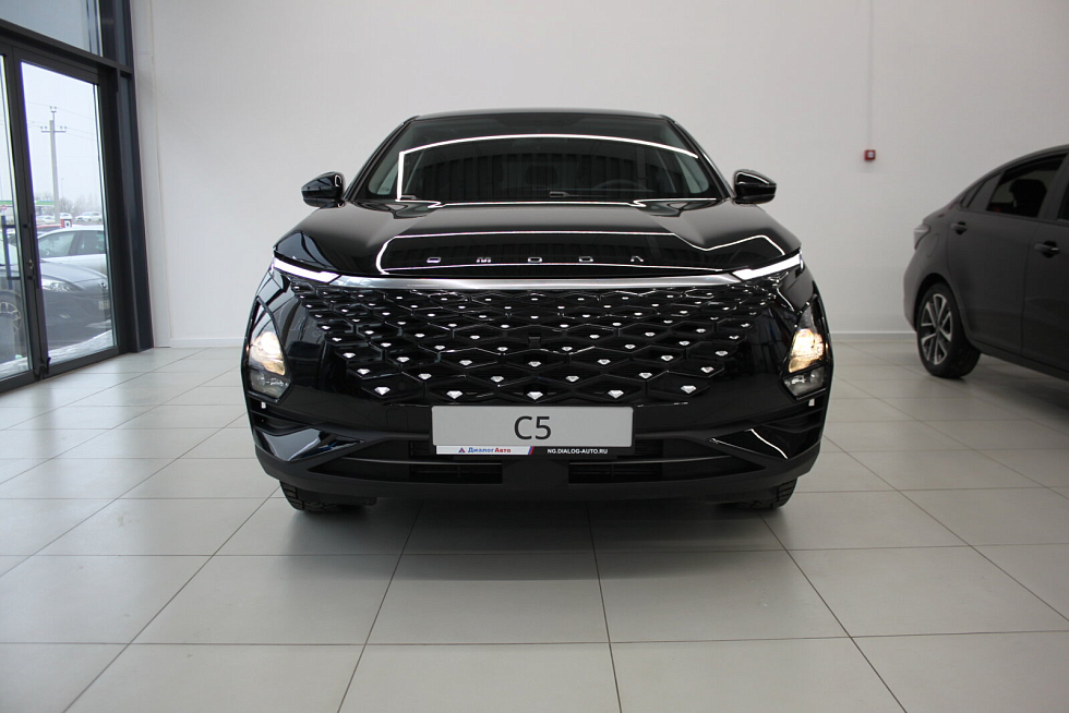 Omoda C5 , черный
