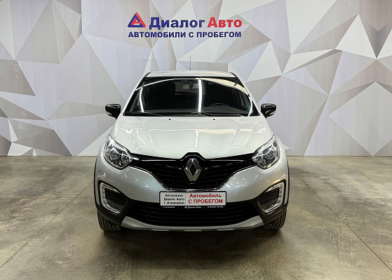 Renault Kaptur Drive, 2017 года, пробег 74741 км