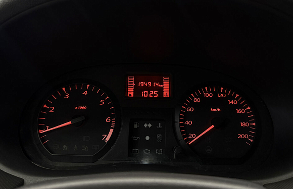 Lada (ВАЗ) Largus Luxe (7 мест), 2020 года, пробег 194906 км