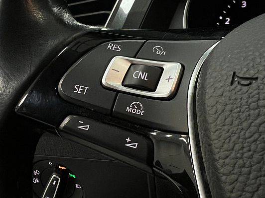 Volkswagen Tiguan, 2018 года, пробег 124000 км