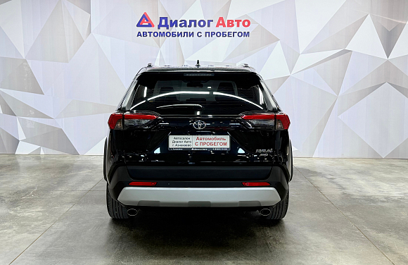 Toyota RAV4 Adventure Plus, 2024 года, пробег 19088 км
