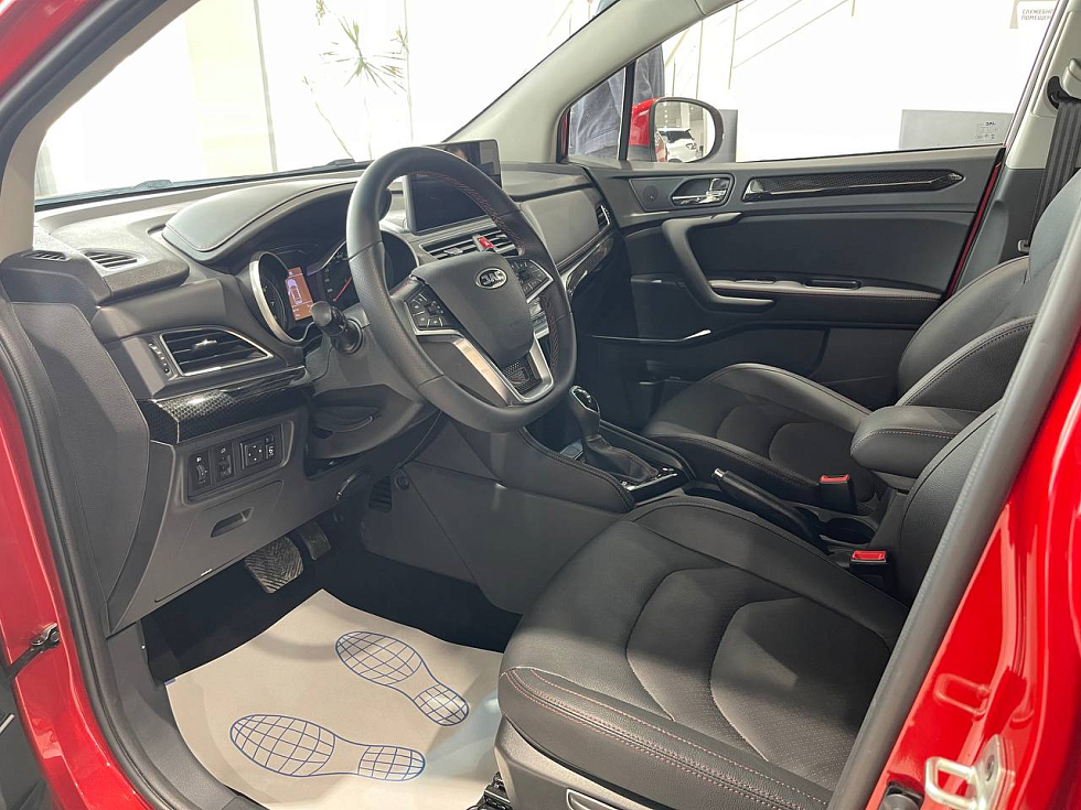 JAC JS3 Luxury, красный