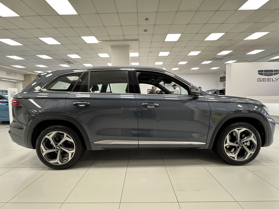 Geely Monjaro Люкс (2023-2025), серый
