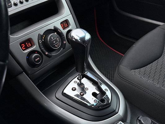 Peugeot 308, 2010 года, пробег 209980 км