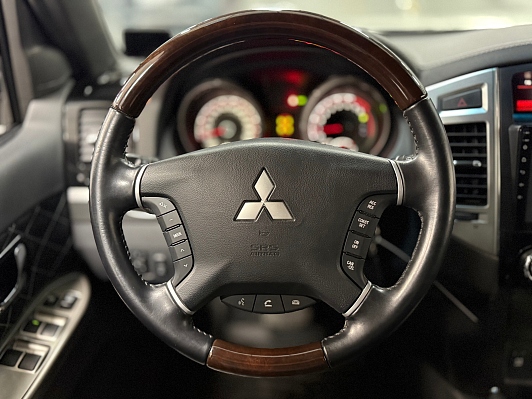 Mitsubishi Pajero GLS, 2019 года, пробег 15000 км