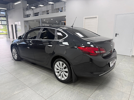 Opel Astra Cosmo, 2013 года, пробег 186525 км