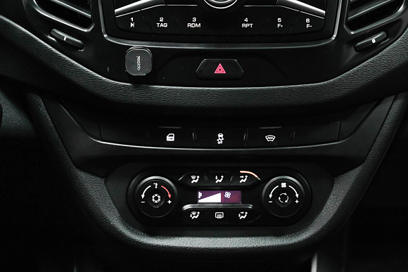 Lada (ВАЗ) Vesta, 2020 года, пробег 132673 км