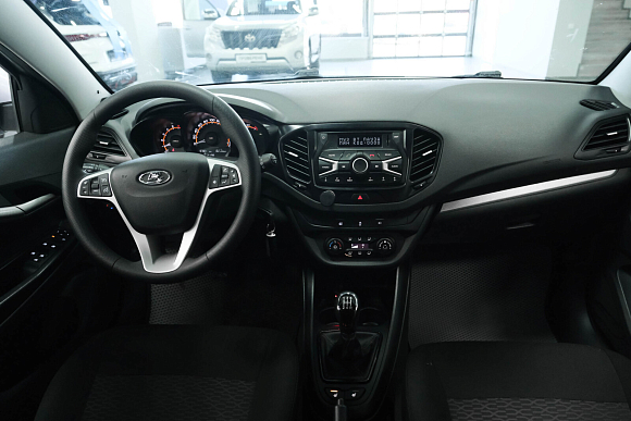Lada (ВАЗ) Vesta Comfort, 2020 года, пробег 99000 км