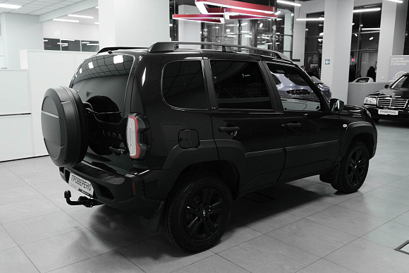 Lada (ВАЗ) Niva Travel BLACK, 2022 года, пробег 42000 км