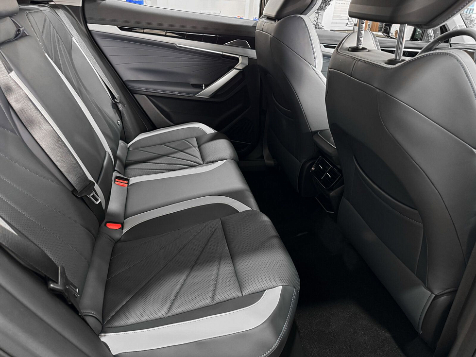 Geely Atlas Flagship, черный