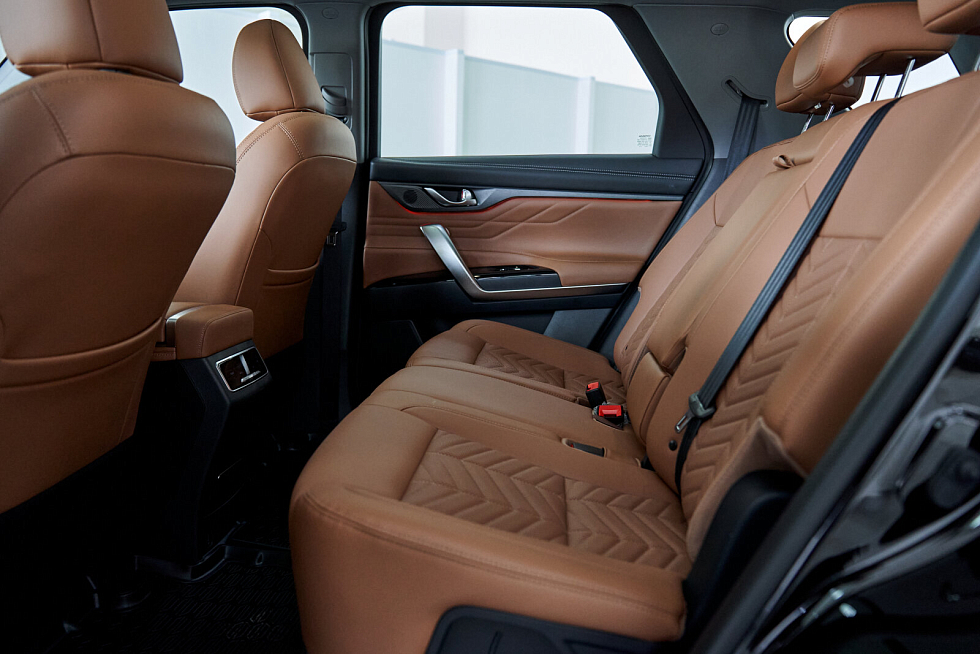 Changan CS95 Комфорт, черный