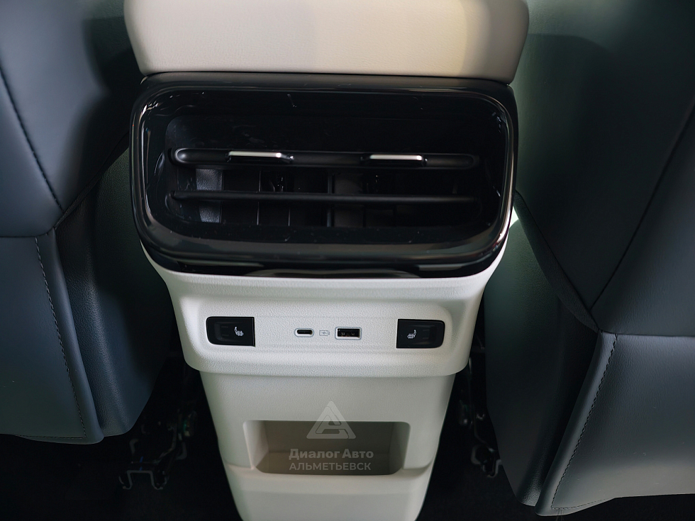 Geely EX5 Макс, серый