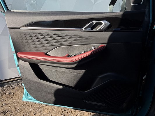 Geely Coolray Comfort, 2023 года, пробег 63474 км
