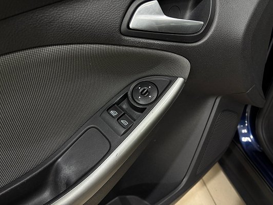 Ford Focus Titanium, 2012 года, пробег 158586 км