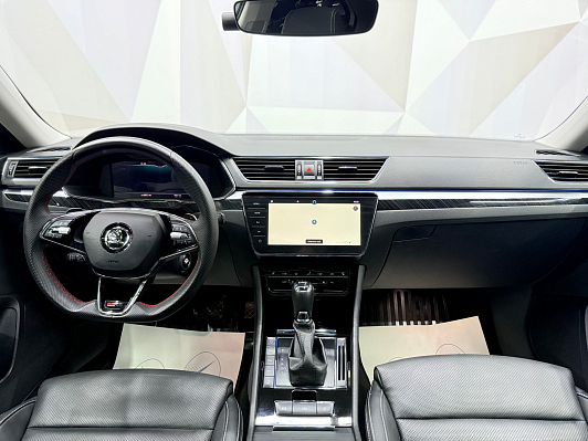 Skoda Superb Luxury, 2024 года, пробег 7025 км