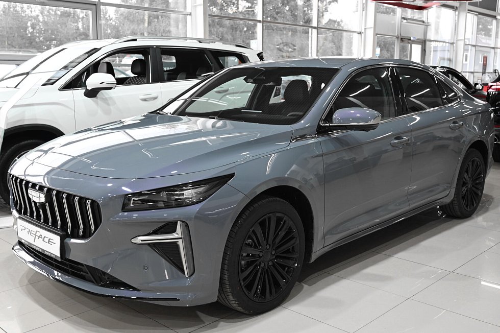 Geely Preface Люкс, серебряный