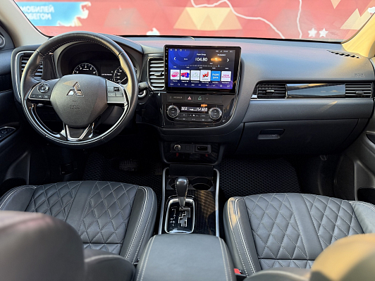 Mitsubishi Outlander, 2022 года, пробег 46200 км