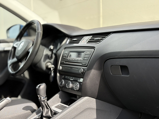 Skoda Octavia, 2013 года, пробег 233000 км
