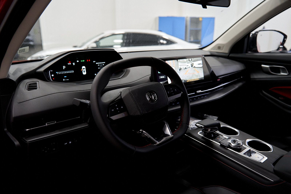 Changan UNI-S (CS55 Plus) Техно, красный