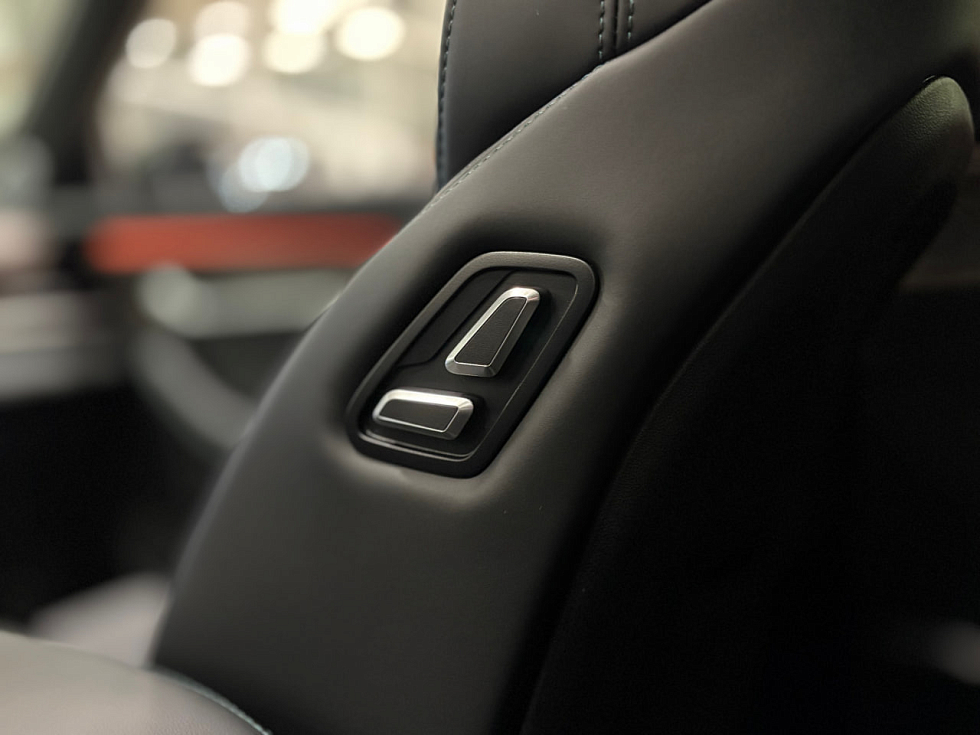 Geely Monjaro Флагман, зеленый