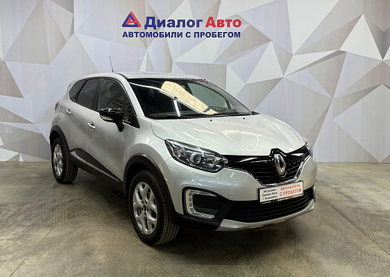 Renault Kaptur Drive, 2017 года, пробег 74741 км