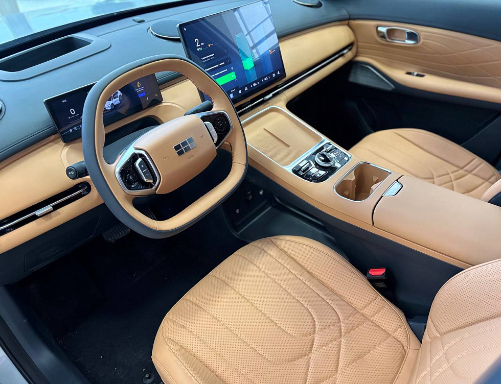 Geely EX5 EM-i Pro, серебряный