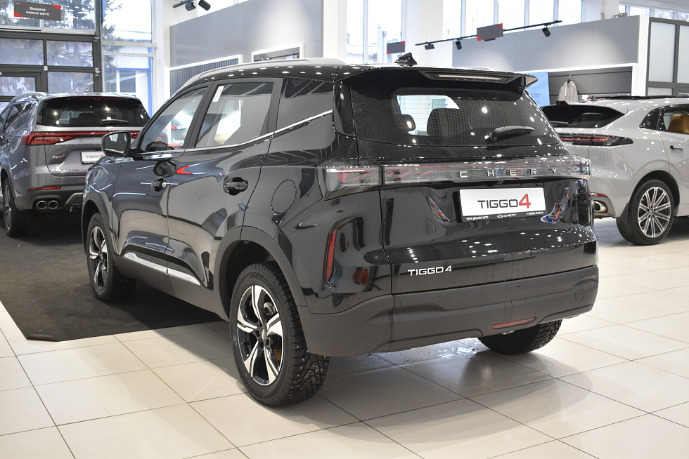 Chery Tiggo 4 MT Line, черный