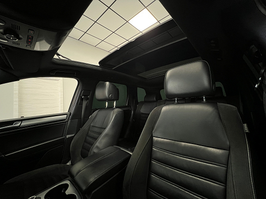 Volkswagen Touareg, 2014 года, пробег 240089 км