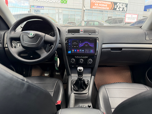 Skoda Octavia, 2010 года, пробег 242100 км
