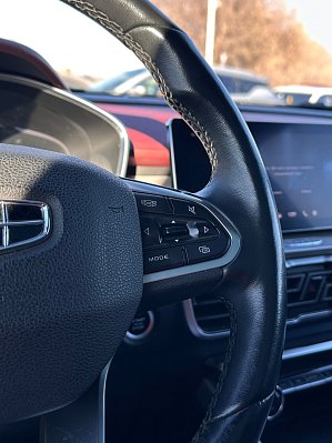 Geely Coolray Flagship, 2021 года, пробег 94336 км