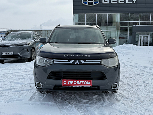 Mitsubishi Outlander Instyle, 2013 года, пробег 364136 км
