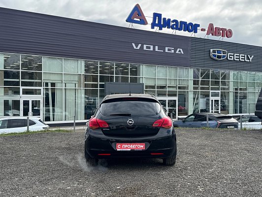Opel Astra Essentia, 2011 года, пробег 151465 км
