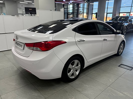 Hyundai Avante, 2013 года, пробег 199767 км