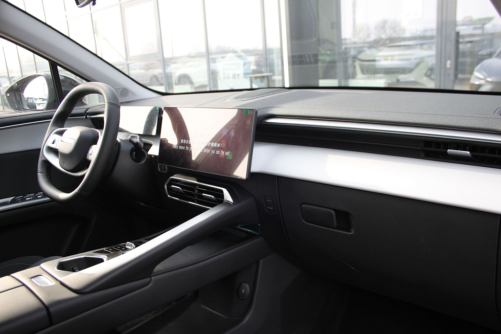 Omoda C5 , серый