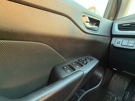 Hyundai Solaris Super Series + Winter, 2019 года, пробег 103697 км