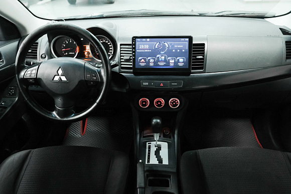 Mitsubishi Lancer, 2010 года, пробег 175246 км