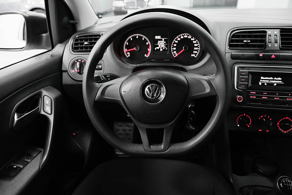 Volkswagen Polo Trendline, 2019 года, пробег 70700 км