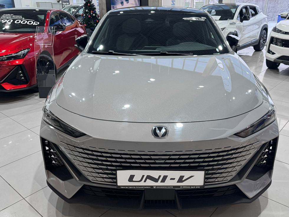 Changan UNI-V Техно, серебряный