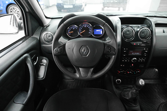 Renault Duster Expression, 2016 года, пробег 258000 км