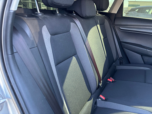 Skoda Karoq Active, 2022 года, пробег 242000 км