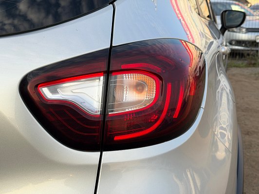 Renault Kaptur Play, 2017 года, пробег 150000 км