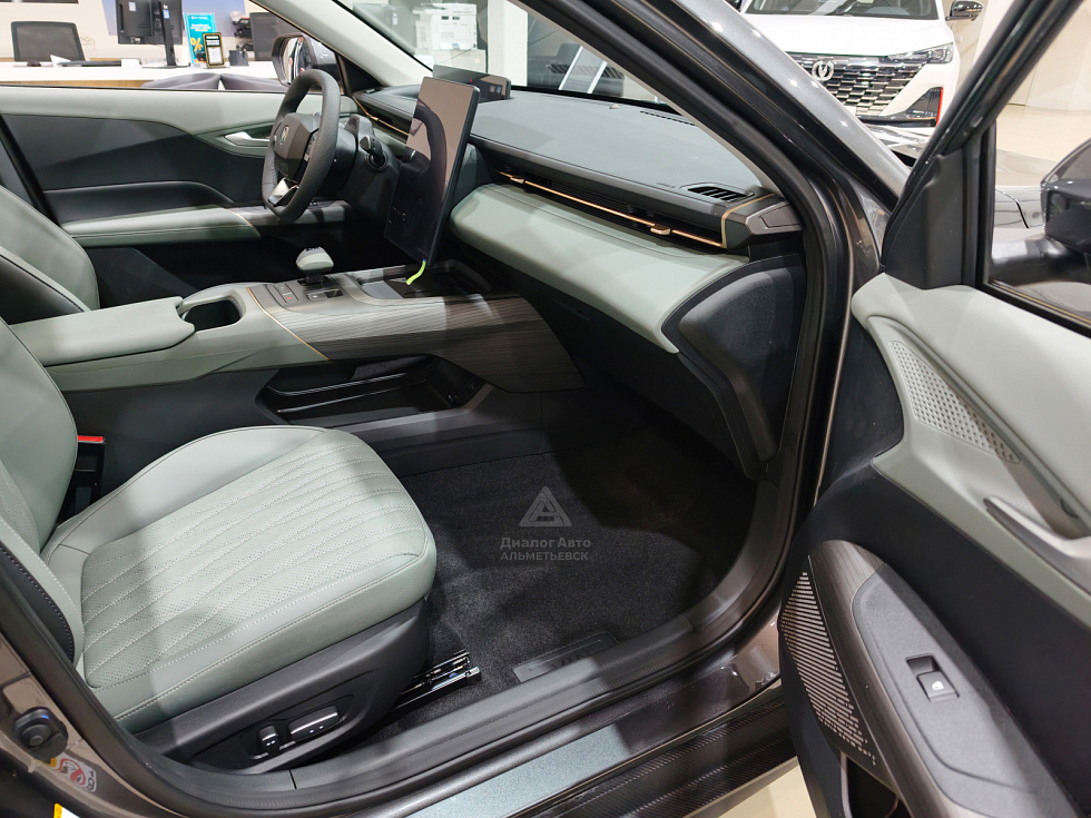 Changan Lamore Техно, серый