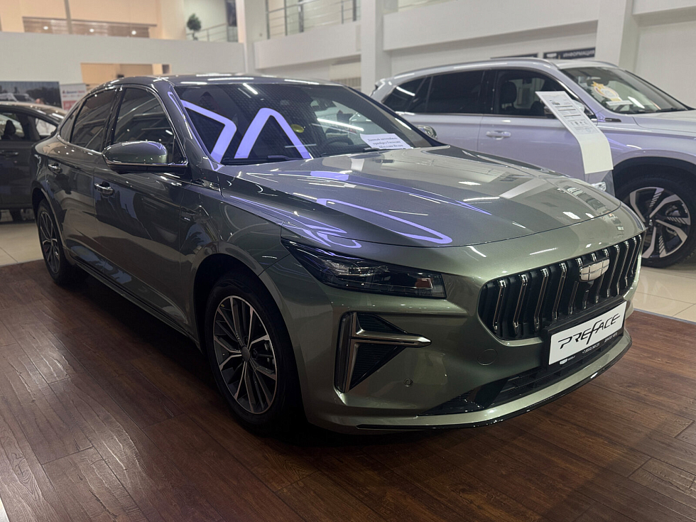 Geely Preface Флагман, зеленый