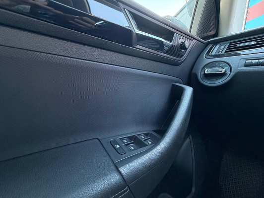 Skoda Rapid Hockey Edition Ambition, 2017 года, пробег 101000 км