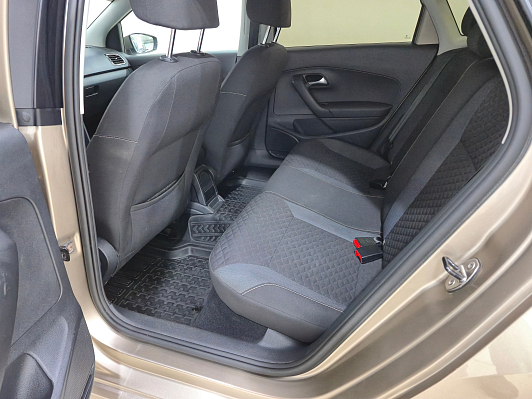 Volkswagen Polo Drive, 2018 года, пробег 119500 км